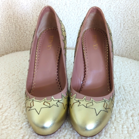 Red Valentino Gold Star-Embellished Women's Heels - Picture 2 of 12